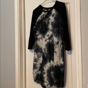 Black & White tye dye tunic
